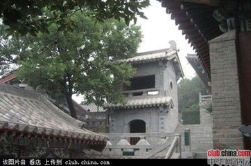 游龙门分题十五首·石楼