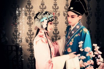 满庭芳·秋彻檐花
