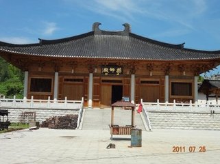 三峰废寺
