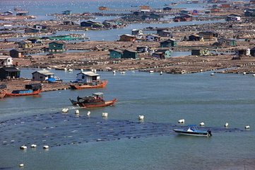 海上 三