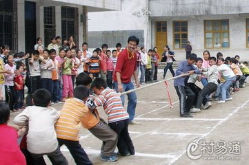 观拔河俗戏